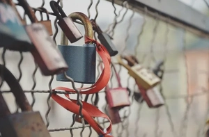 3 Secure Ways to Send Passwords (How to Share Via Email)